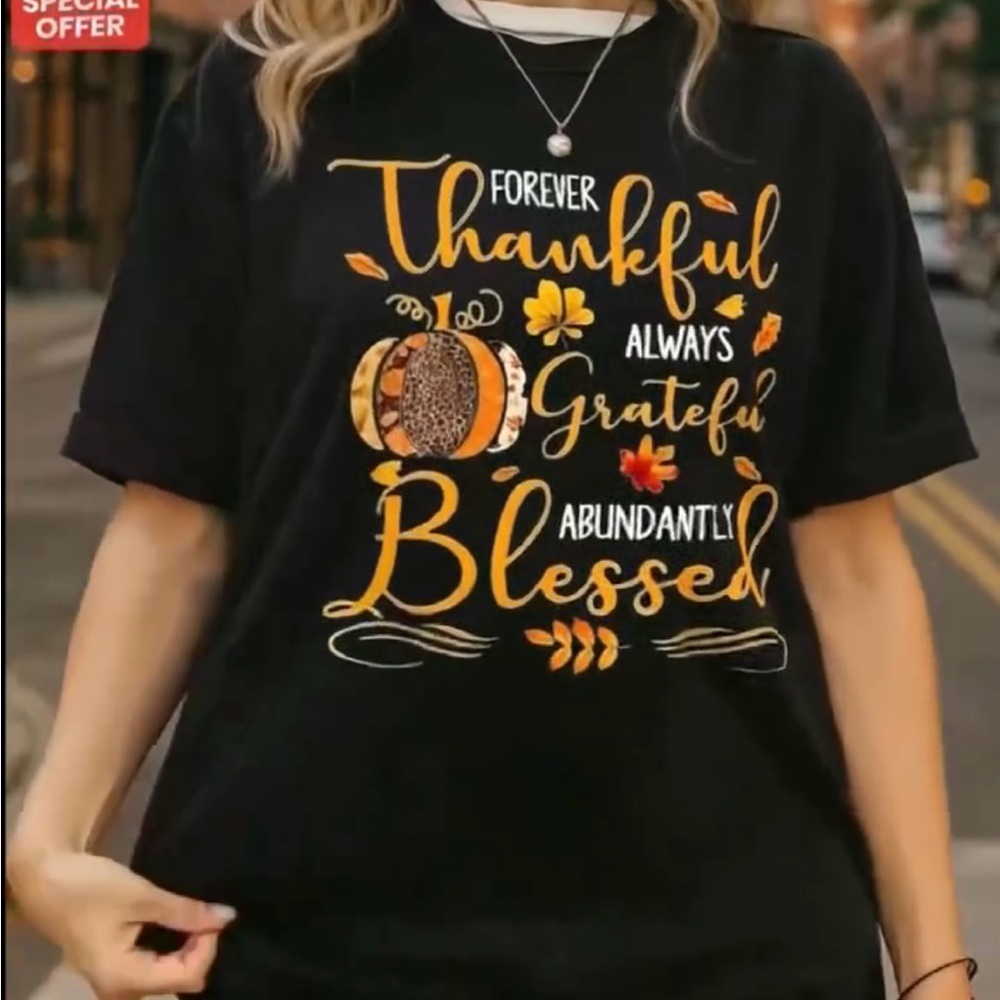 💕5/$15 Black Graphic Tee - Forever Thankful Design 🎃🖤